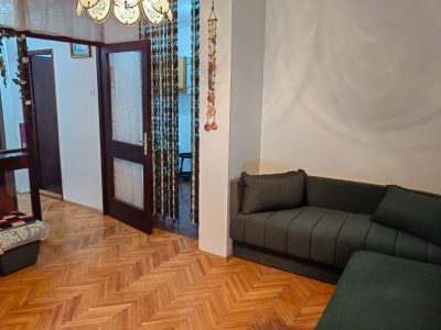 Stan na prodaju - Udobnost i praktičan stan u Sokićevom bulevaru