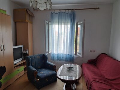 Na prodaju prizemna kuća sa velikim placem – Đurevačko naselje, Prokuplje