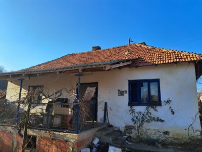 Kuća sa dvorištem – povoljno! Okolina Prokuplja